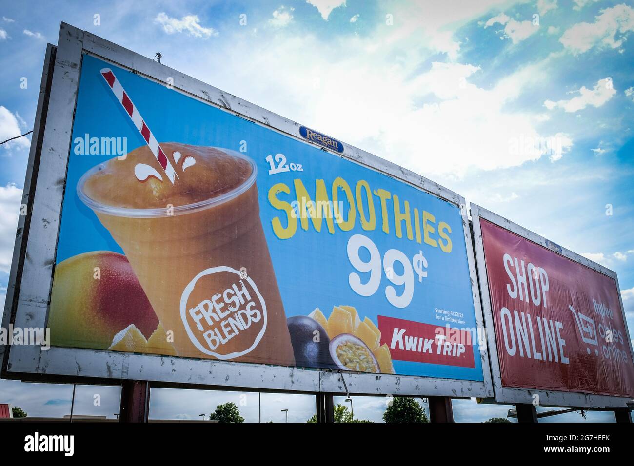 Big billboards along US Interstate 90, South Dakota, USA Stock Photo