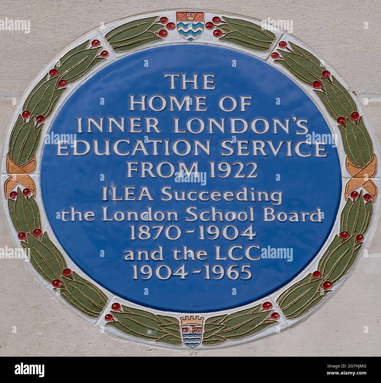 Commemorative Blue Plaque on the side of County Hall to the Inner London Education Authority, responsible at one time for schools in London Stock Photo