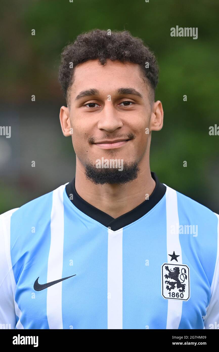 Munich, Deutschland. 14th July, 2021. Kevin GODEN (TSV Munich 1860), 3rd division, portrait date 2021/2022 Credit: dpa/Alamy Live News Stock Photo