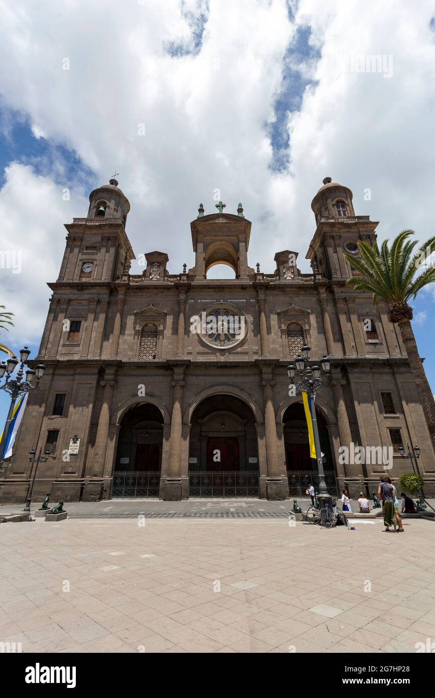 Basilica catedral de santa ana hi-res stock photography and images - Alamy