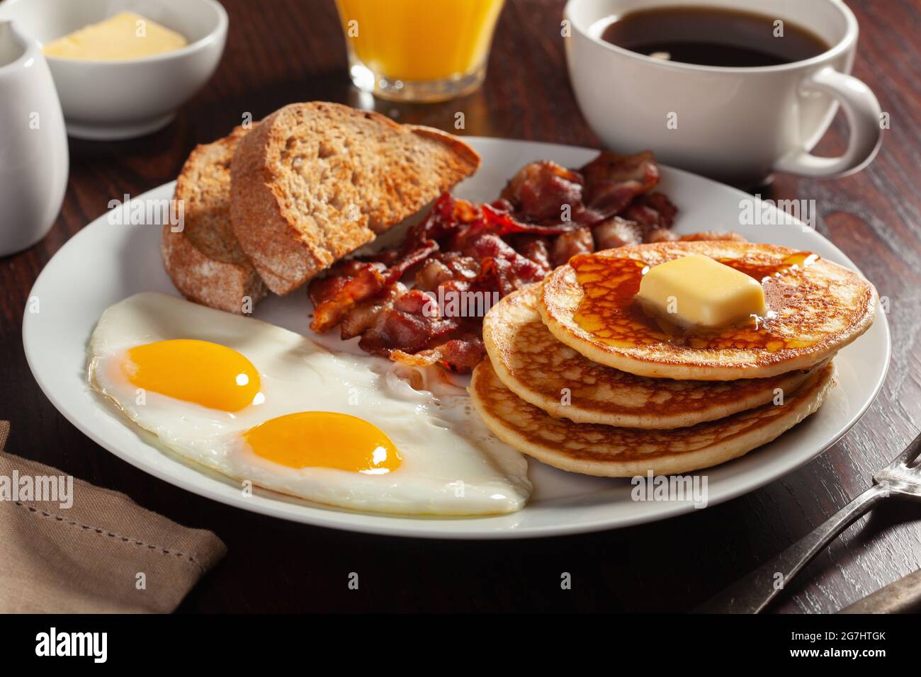 Pancake and egg hires stock photography and images Alamy