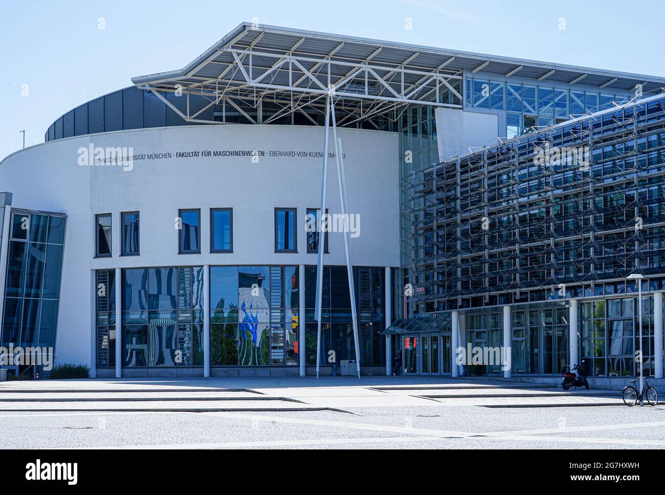 Faculty of Mechanical Engineering on the Garching campus of the Technical  University of Munich in the north of Munich. It is one of the largest  centre Stock Photo - Alamy