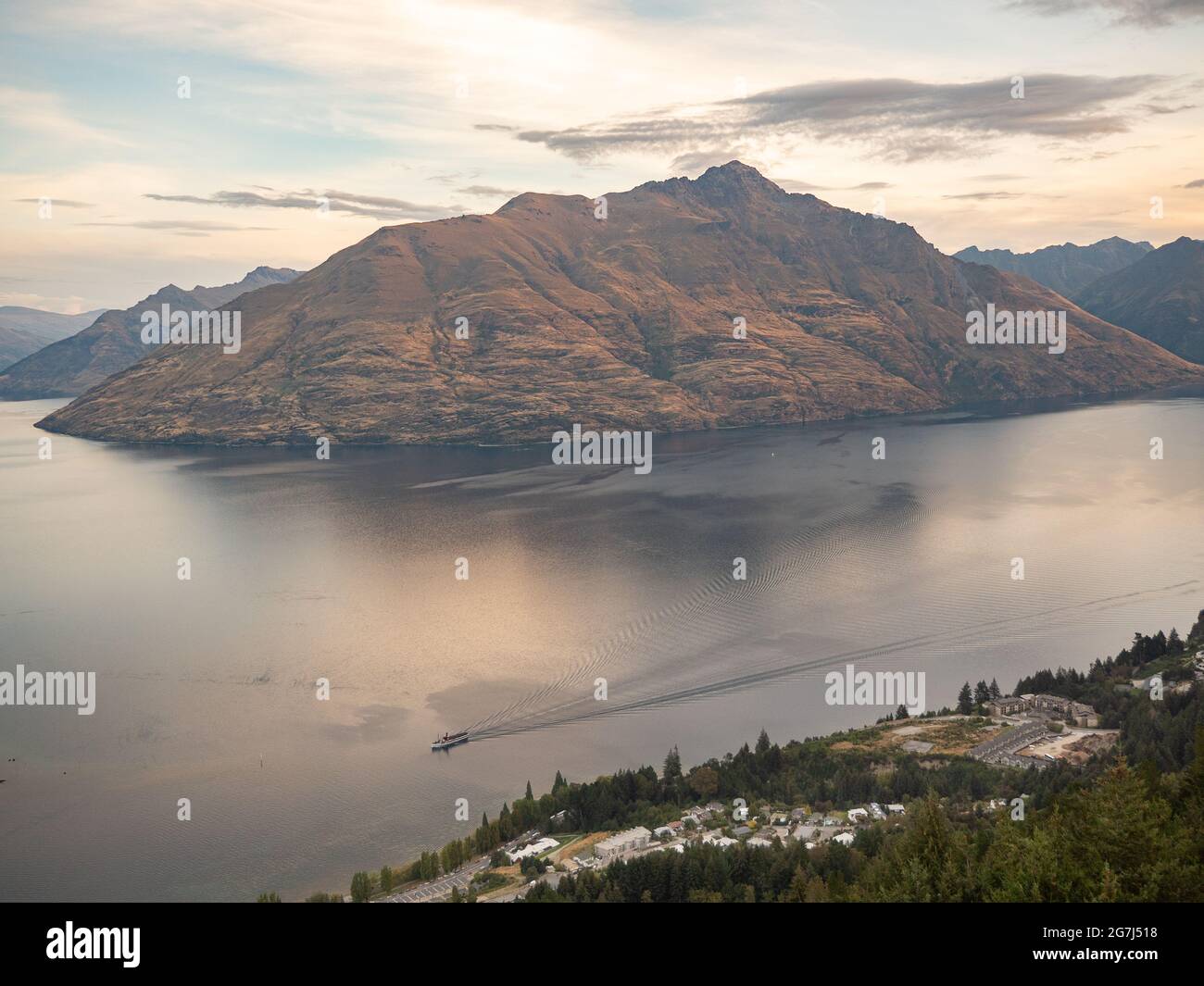 Beautiful view of Cecil Peak from the Skyline Queenstown, New Zealand Stock Photo