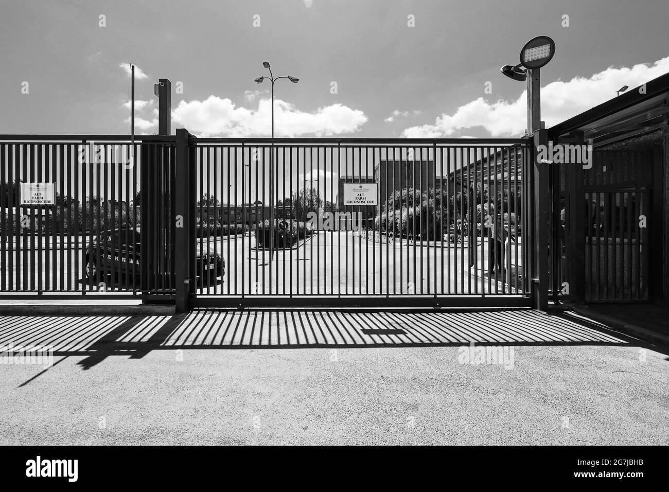 Napoli, ITALIA. 13th July, 2021. 07/14/2021 Santa Maria Capua to see, the Prime Minister Mario Draghi and the Minister of Justice visit the penitentiary which was the scene of violence against the prisoners. Credit: Fabio Sasso/ZUMA Wire/Alamy Live News Stock Photo