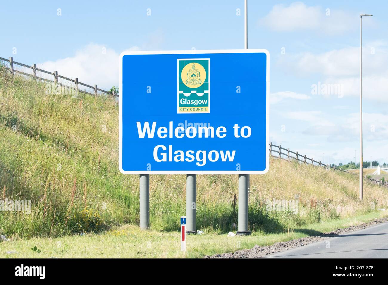 Glasgow motorway sign hires stock photography and images Alamy