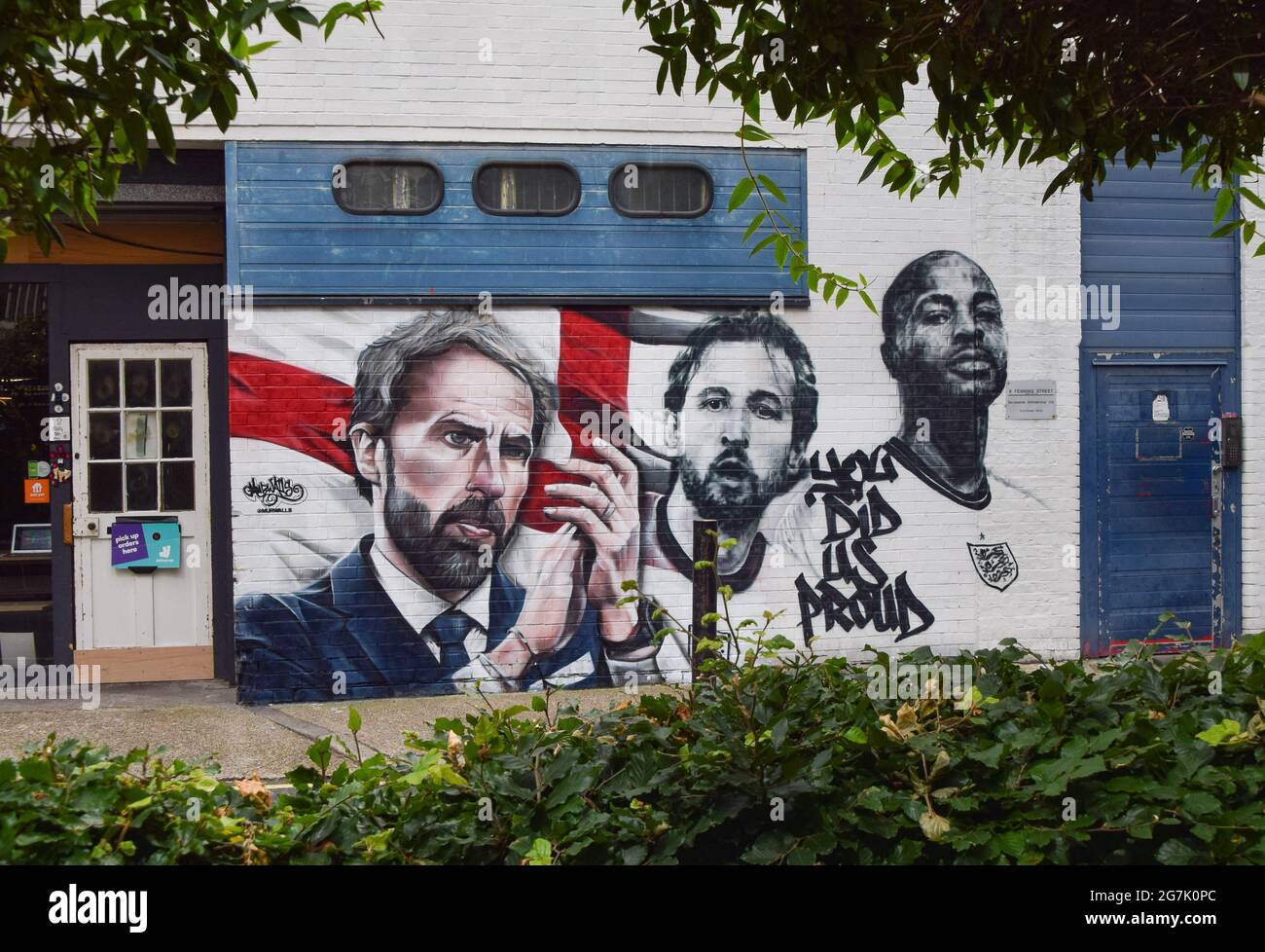 London United Kingdom 14th July 2021 A New Mural By Murwalls Has Been Unveiled At Vinegar Yard Next To London Bridge Of England Football Manager Gareth Southgate And Players Harry Kane And