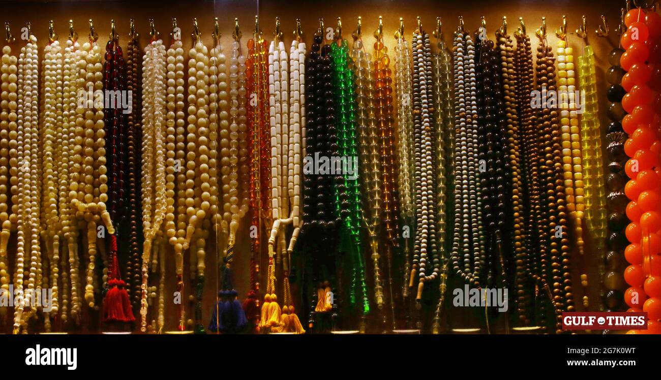 Islamic prayer beads (subha) QATAR Stock Photo Alamy