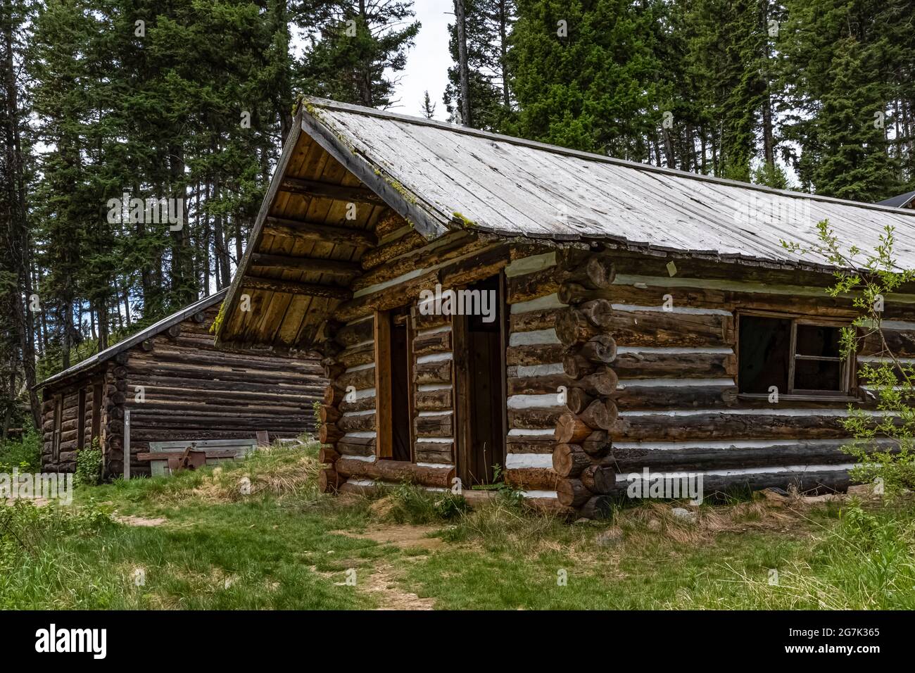 Log cabin in ghost town, a place once home to gold miners and their families, Montana