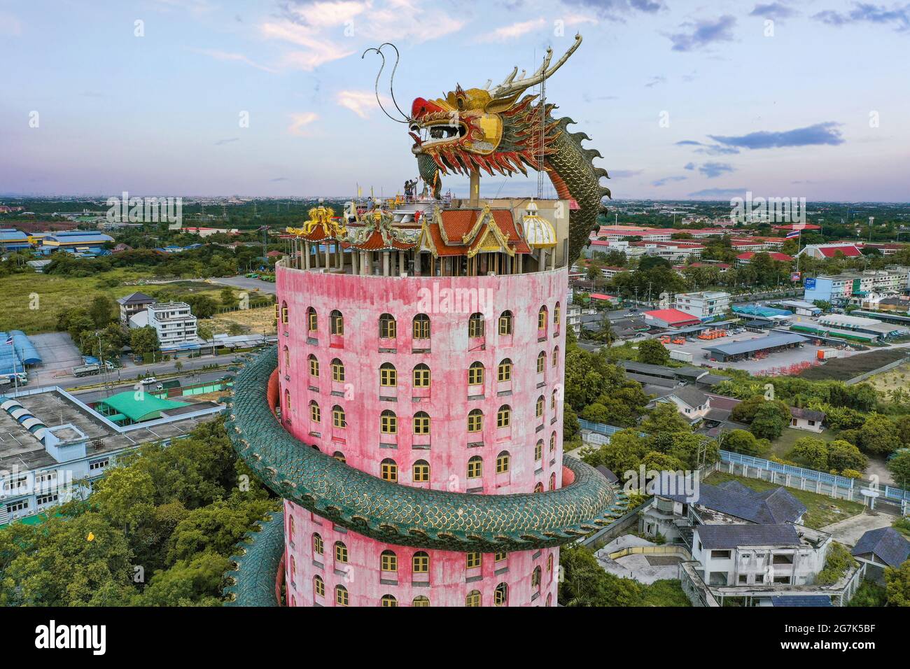 Dragon Temple Wat Samphran In Nakhon Pathom Thailand Stock Photo Alamy Dragon Temple Wat Samphran In Nakhon Pathom Thailand Stock Photo Alamy