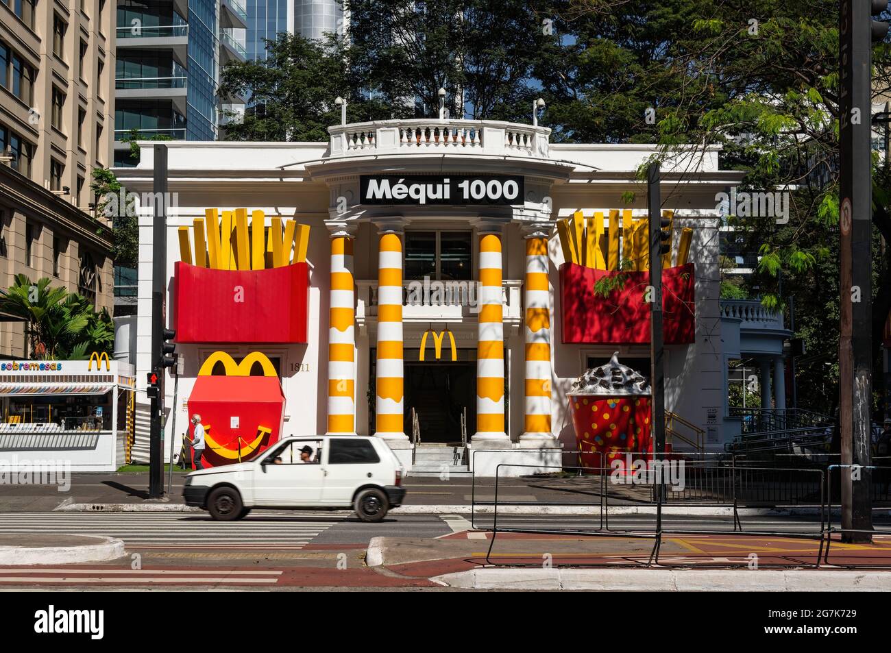 Facade of "Mequi 1000", the 1000th McDonald's restaurant opened in Brazil working in the famous 1940 built colonial style mansion at Paulista avenue. Stock Photo