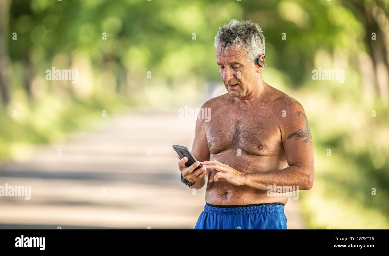 Elderly retired man wears hi-res stock photography and images - Alamy