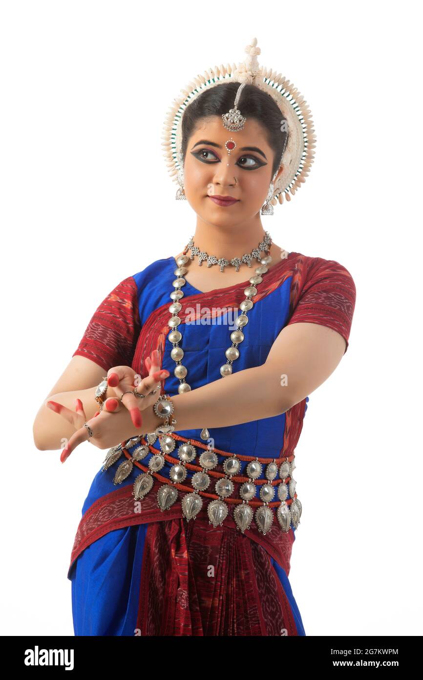 Odissi dancer performing alapadma mudra Stock Photo - Alamy