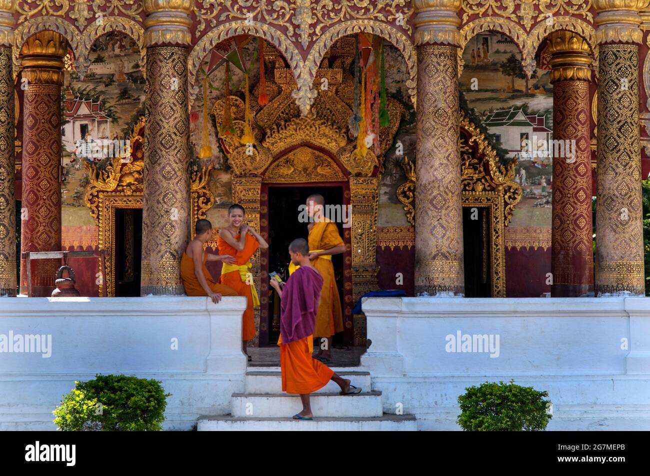 Luang Prabang. Novice Buddhist monks come to lodge in the town's temples whilst learning the life of a monk, such as here at Wat Paphai In the late 18 Stock Photo