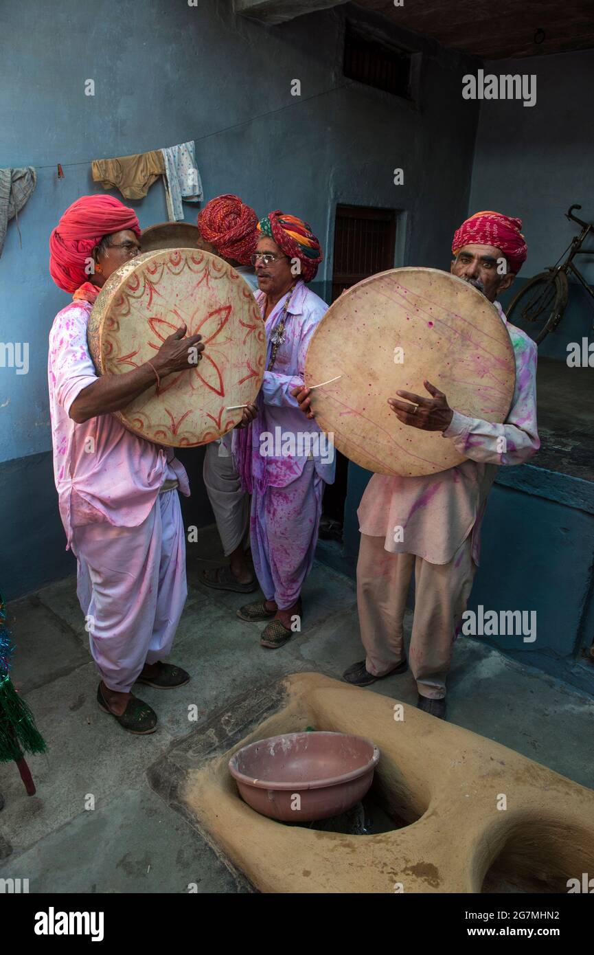Holi festivities in tribal village near Bilara, Rajasthan Stock Photo
