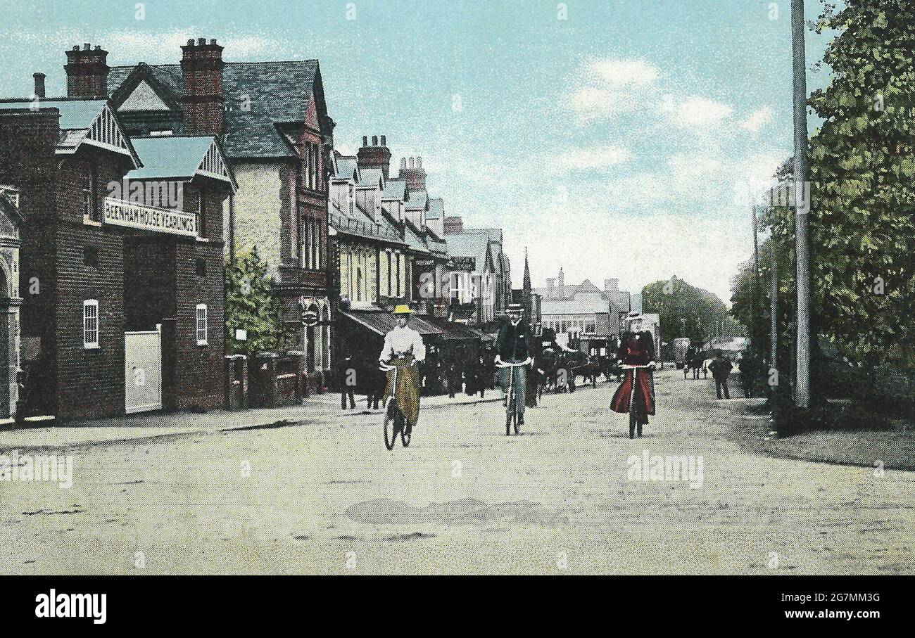 Ascot village hires stock photography and images Alamy