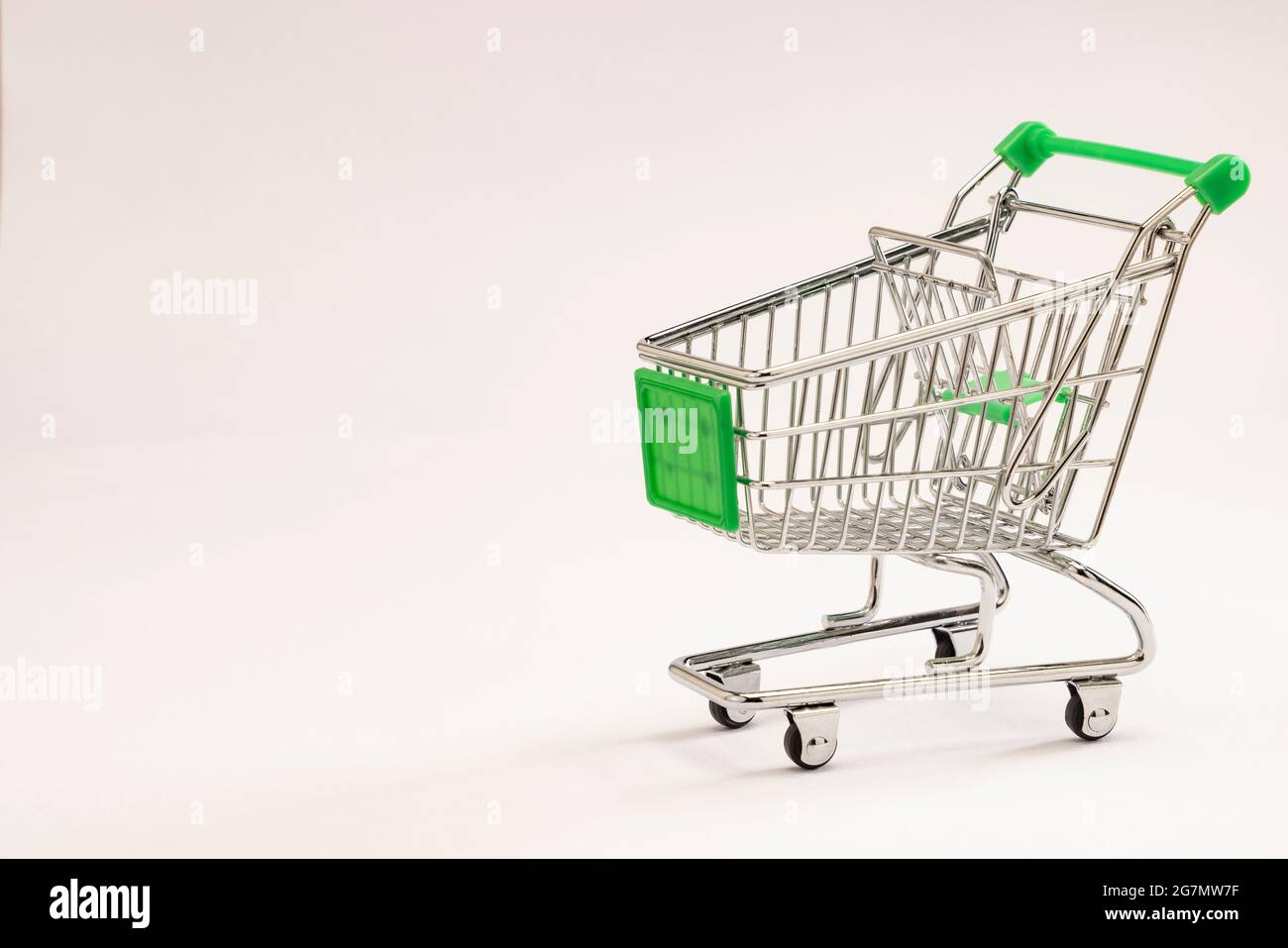 An empty cart Stock Photo - Alamy