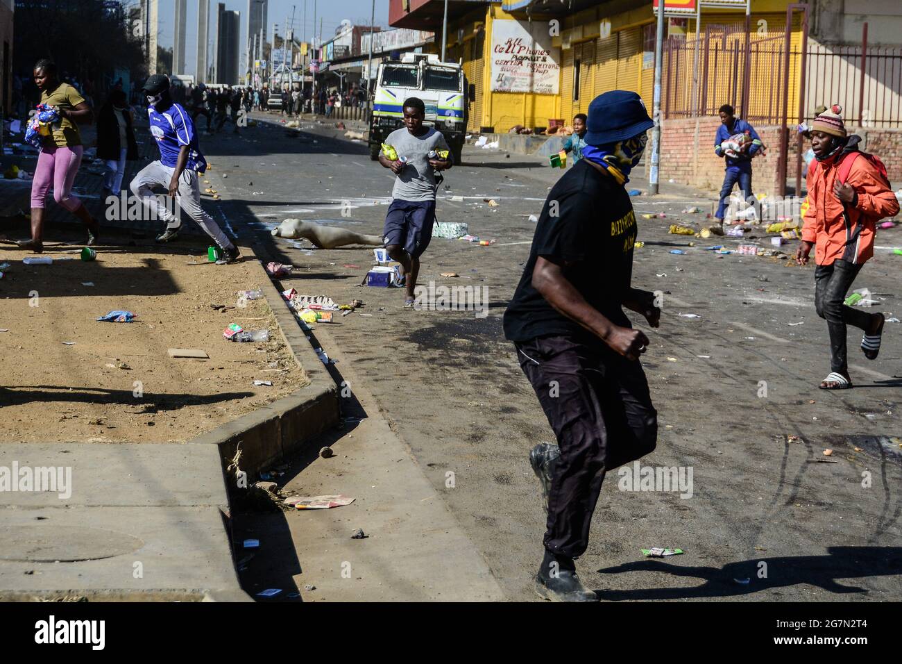 South african police hi-res stock photography and images - Alamy