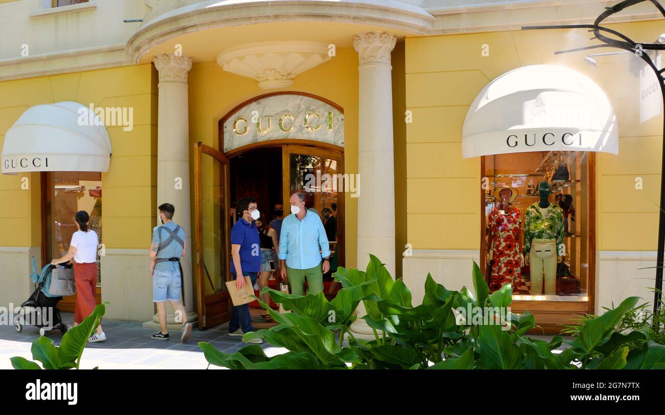 Gucci shop front Las Rozas Shopping Mall Madrid Spain Stock Photo - Alamy