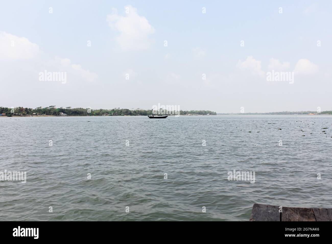 16-07-2021 in dhaka Bangladesh, Bangladeshi pangucci river with boat Stock Photo