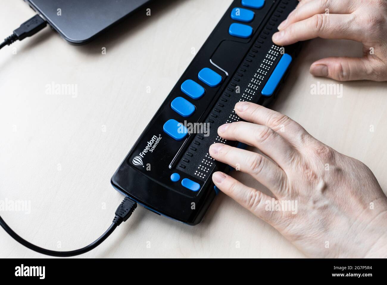 Wireless Braille keyboard for mobile devices, Electronics Lab, Tecnalia  Research & Innovation, Zamudio, Bizkaia, Euskadi, Spain Stock Photo - Alamy