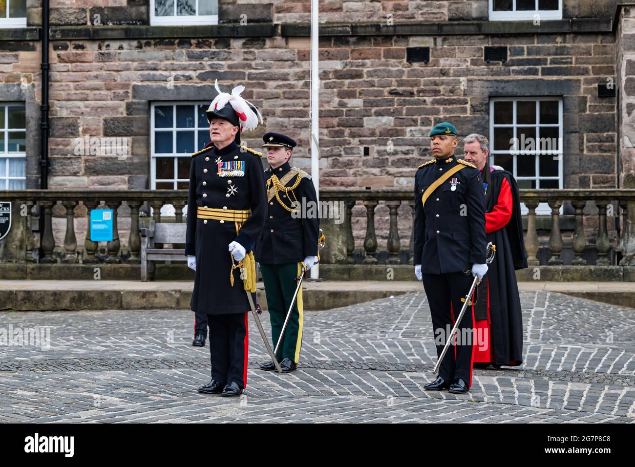 Installation of Maj Gen Alastair Bruce of Crionaich as Governor of Edinburgh Castle in military ceremony, Edinburgh, Scotland, UK Stock Photo