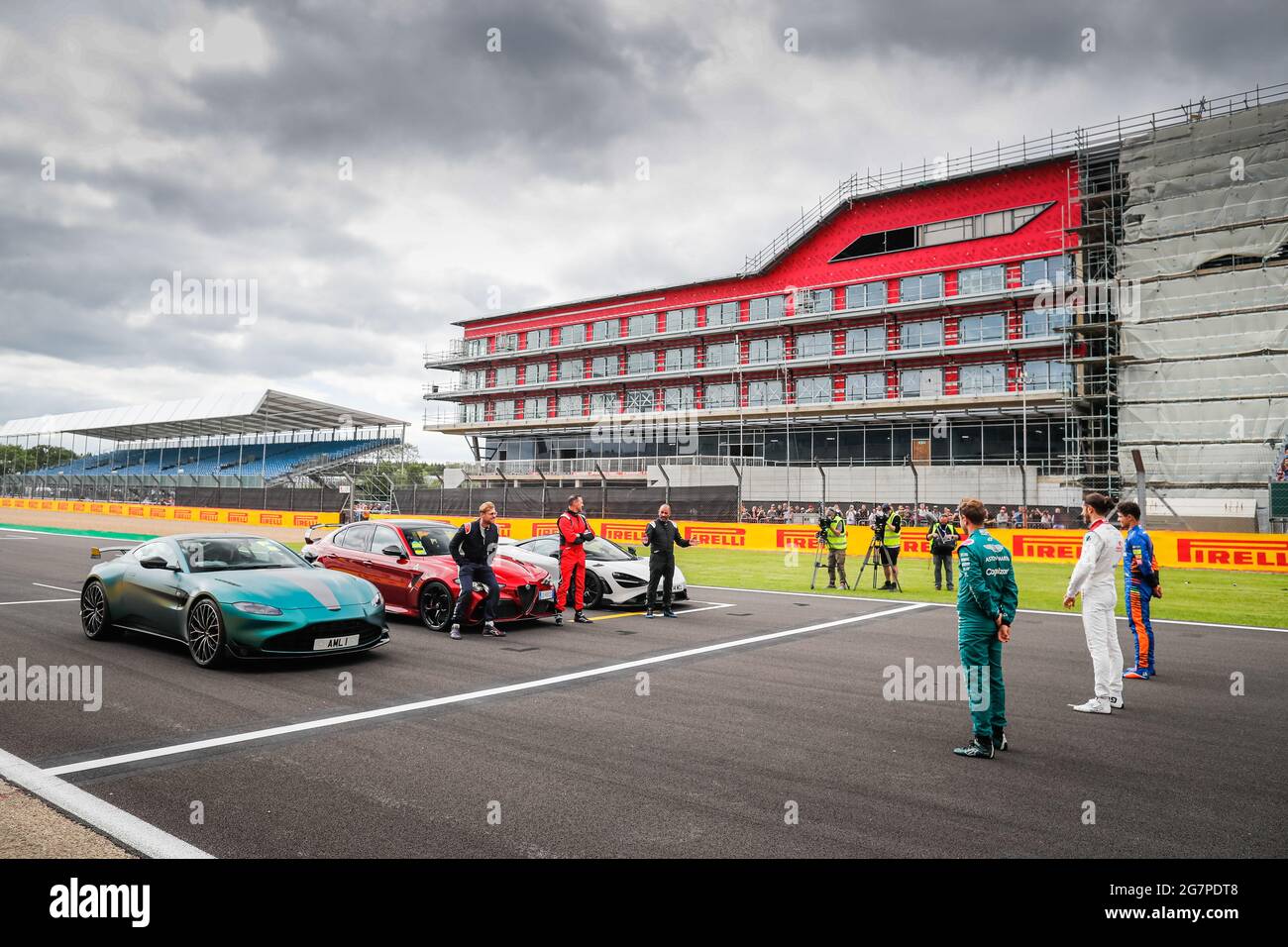 VETTEL Sebastian (ger), Aston Martin F1 AMR21, GIOVINAZZI Antonio (ita), Alfa  Romeo Racing ORLEN C41, NORRIS Lando (gbr), McLaren MCL35M, portrait,  shooting with Top Gear during the Formula 1 Pirelli British Grand