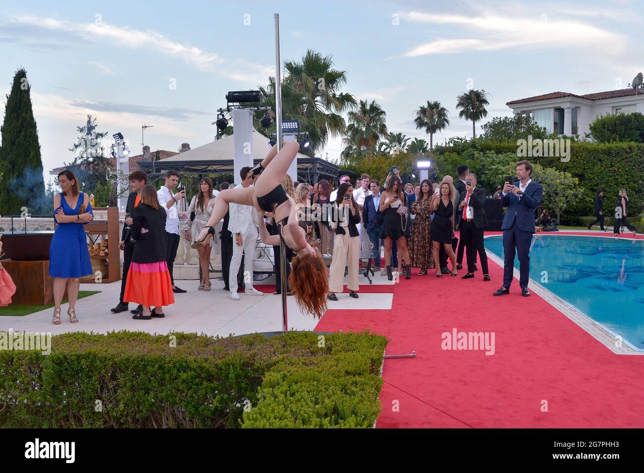 Cannes, France. 15th July, 2021. A stripper at the Livy x Forbes party  ahead of the 74th Cannes Film Festival in Cannes, France on July 15 2021.  Photo by Julien Reynaud/APS-Medias/ABACAPRESS.COM Credit: