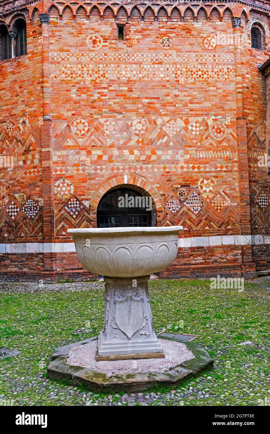 Cloisters area of the Basilica Santo Stefano in Bologna Italy Stock Photo
