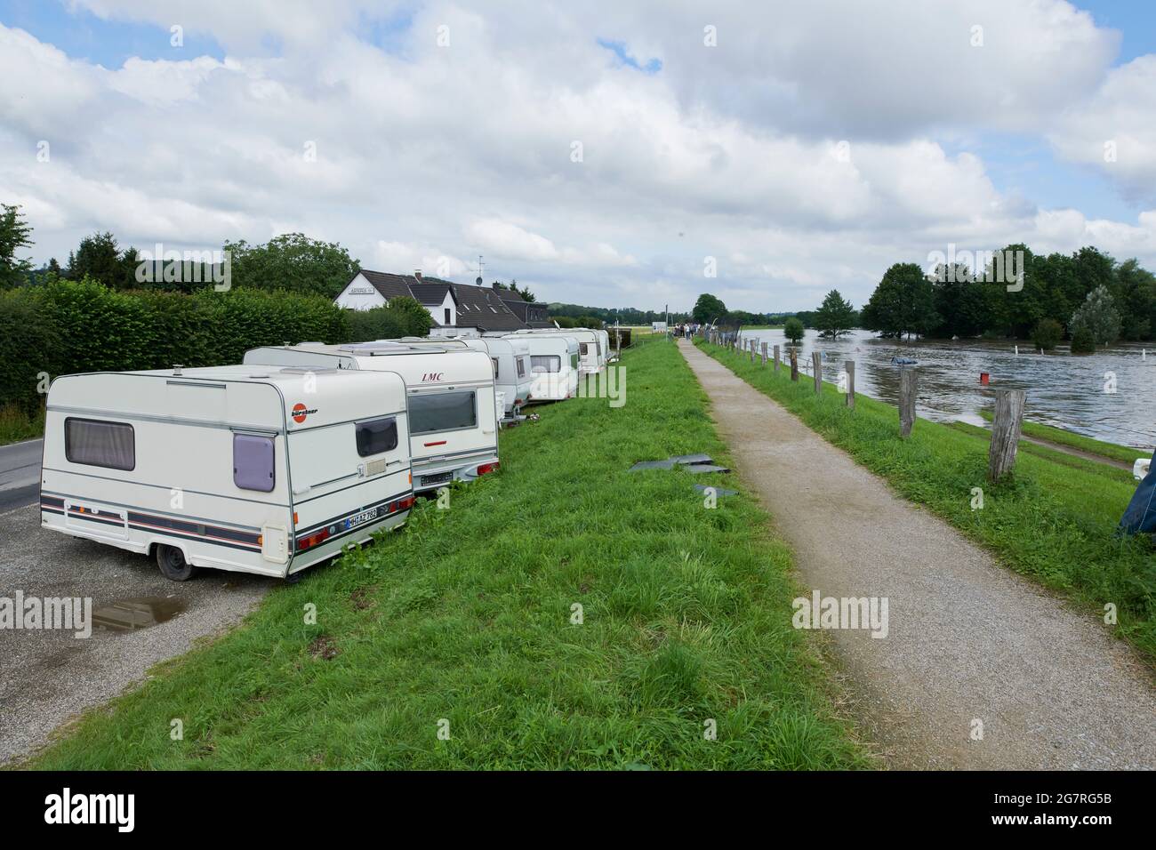 Ueberschwaemmungen in Essen in einem Trinkwassergewinnungsgebiet und Mülheim auf einem Campingplatz Stock Photo