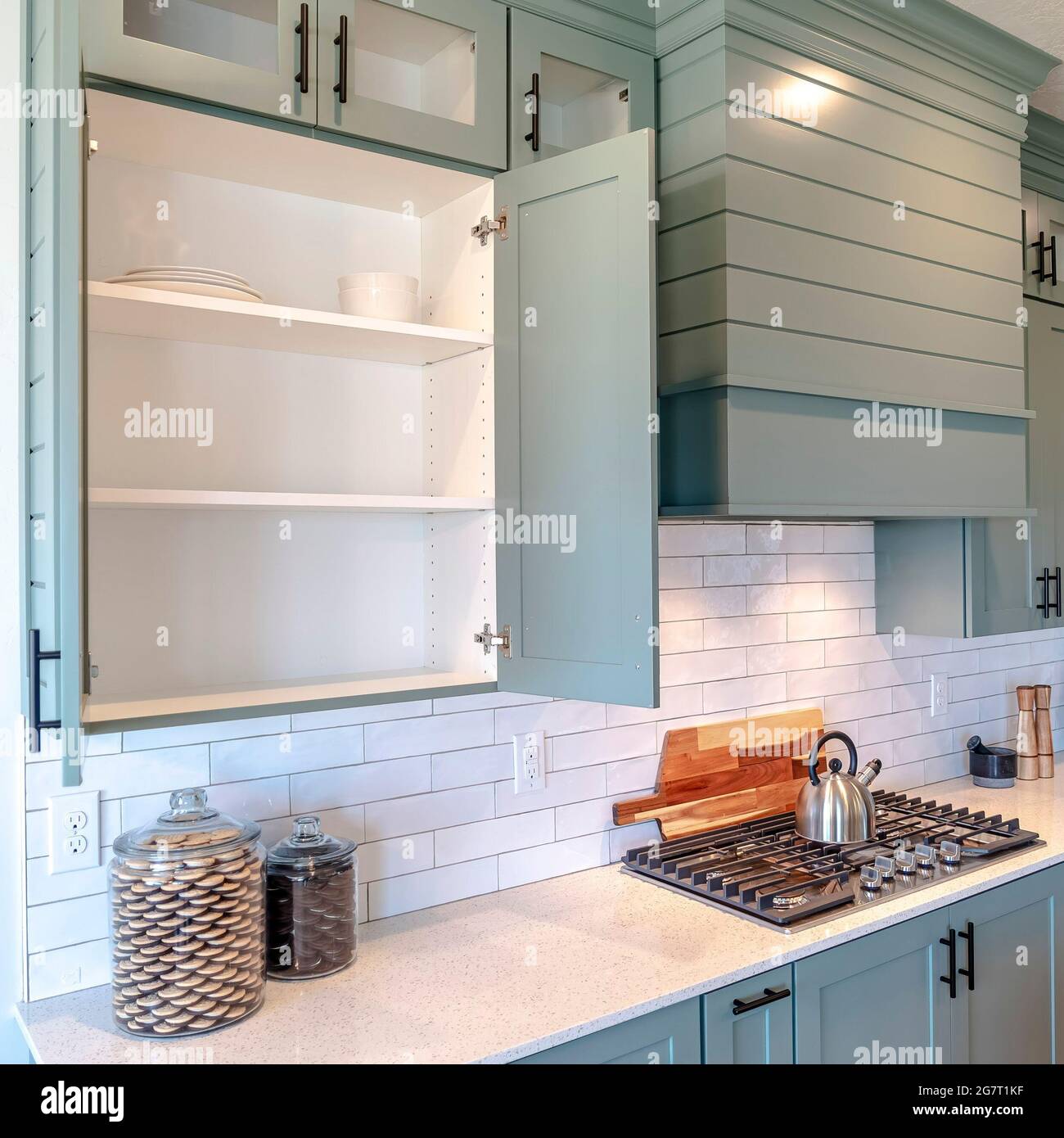 square wood hood