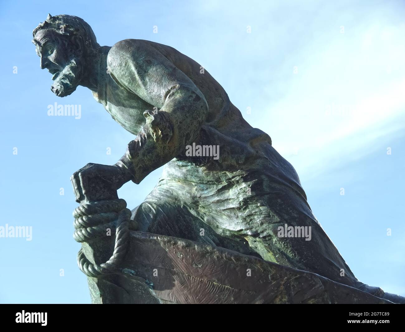 Bronze statue of a sailor on a ship Stock Photo Alamy