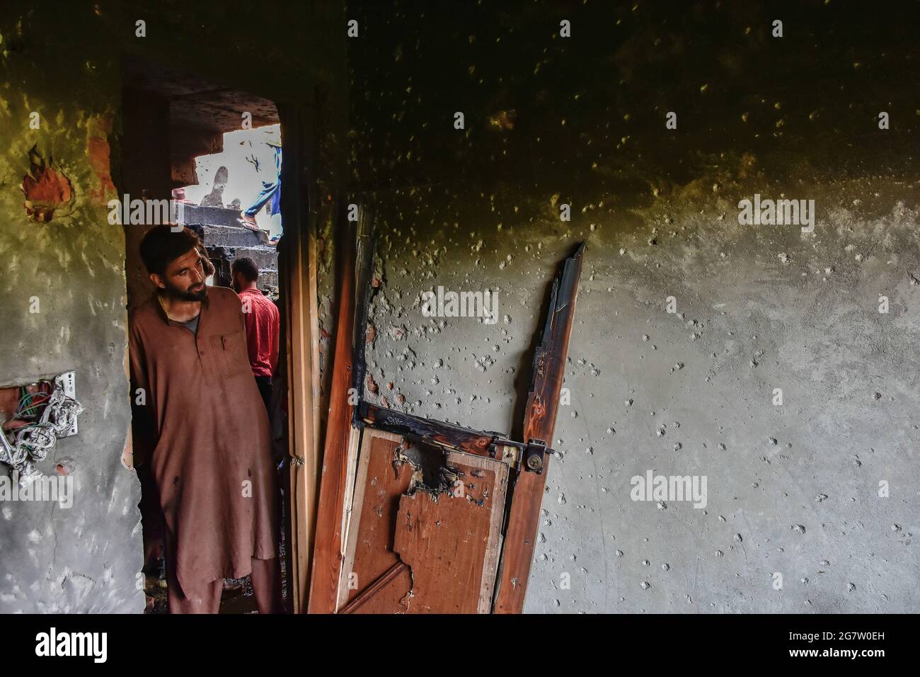 Bullet riddled wall hi-res stock photography and images - Alamy