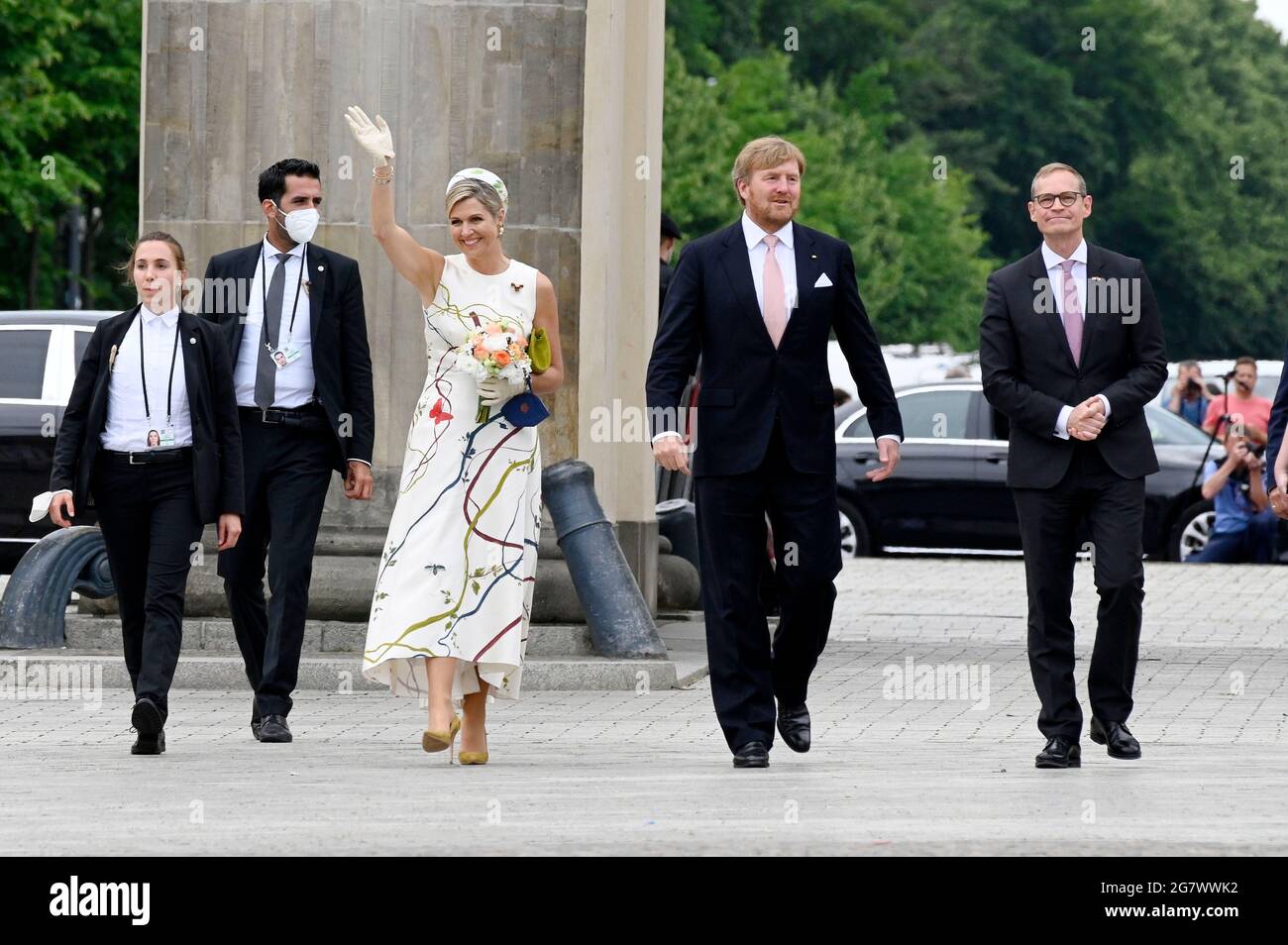Queen Maxima, King Willem-Alexander of The Netherlands and Michael Mueller visit the Brandenburger Tor on July 5, 2021 in Berlin, Germany. Stock Photo