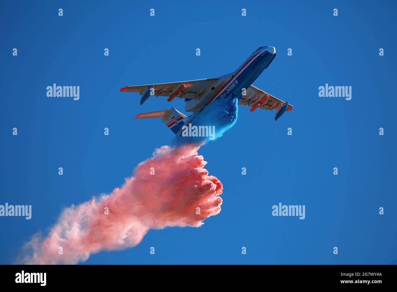 Ruský obojživelný vodní bombardér Berijev Be-200 Altair