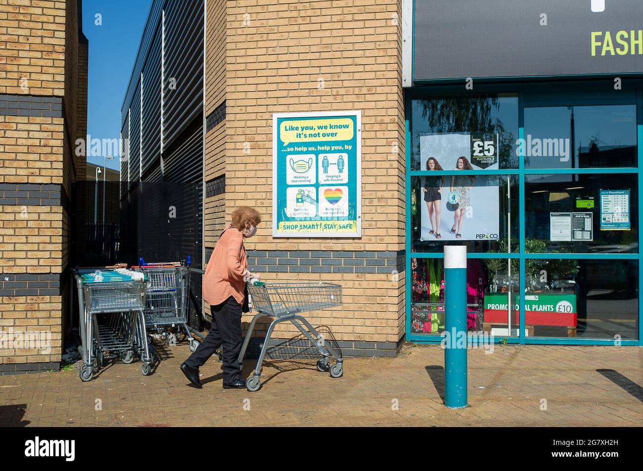 Staff poundland hires stock photography and images Alamy