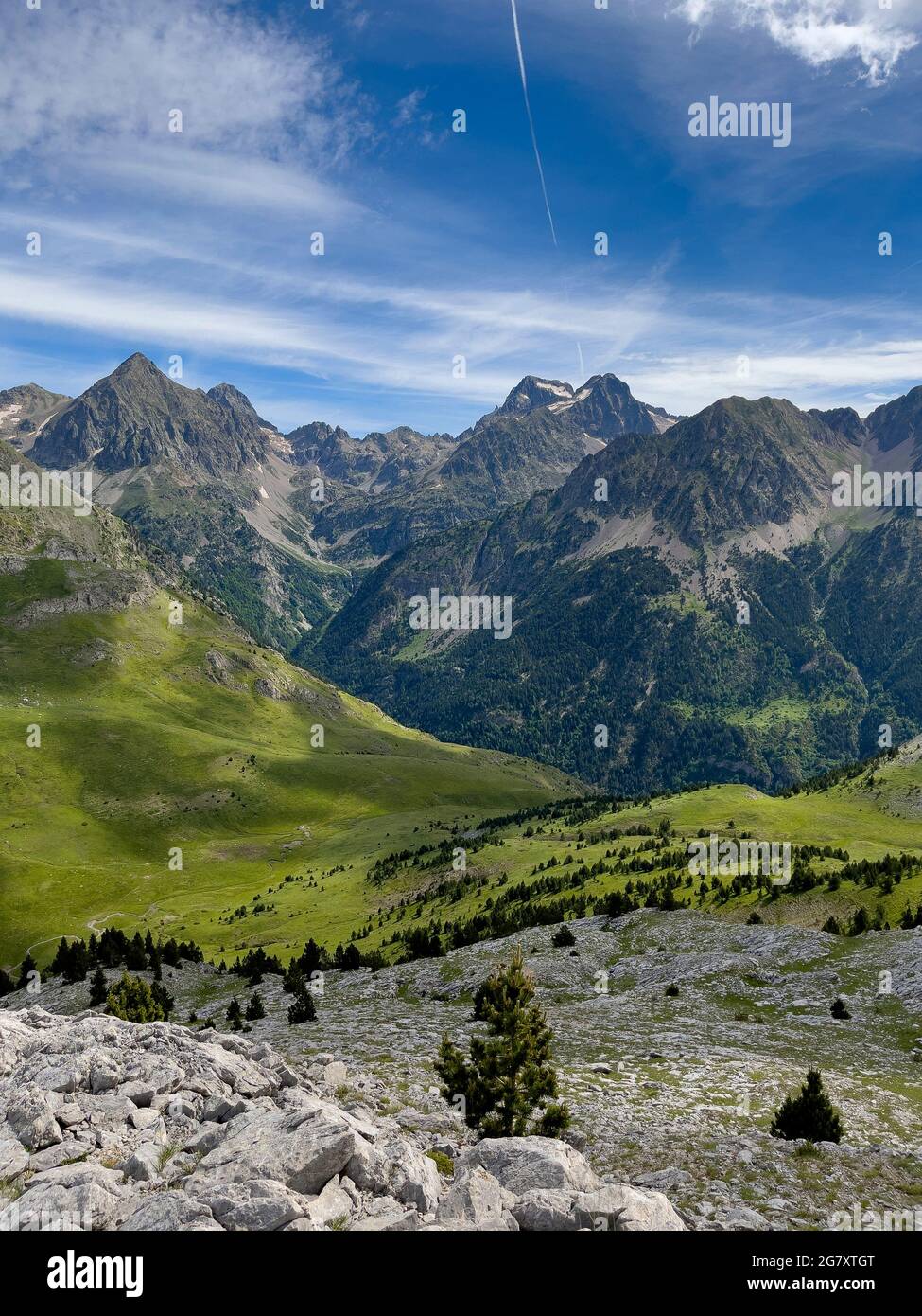 Views from Peña Foratata the most iconic peak in the upper Tena Valley, in the background Balaitous peak (3.146 m) and Palas Peak (2.790 m), Sallent d Stock Photo