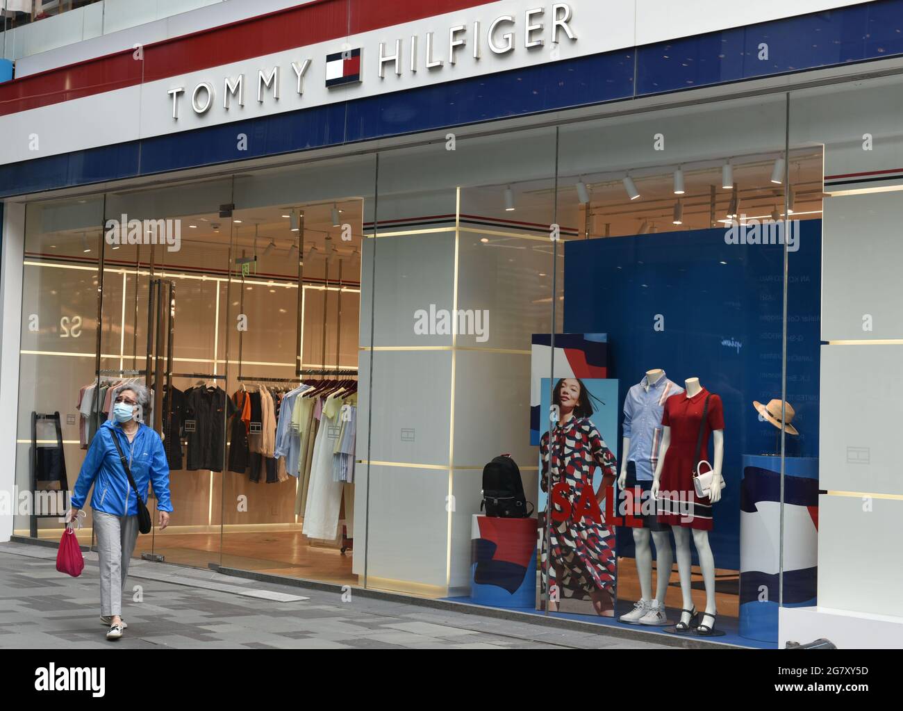 Oogverblindend Herhaald Denken Tommy Hilfiger Store Usa High Resolution Stock Photography and Images -  Alamy