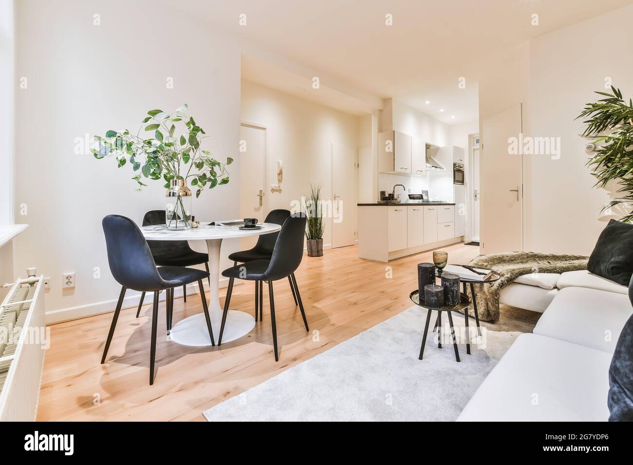 Interior design of bright and beautiful dining room Stock Photo - Alamy