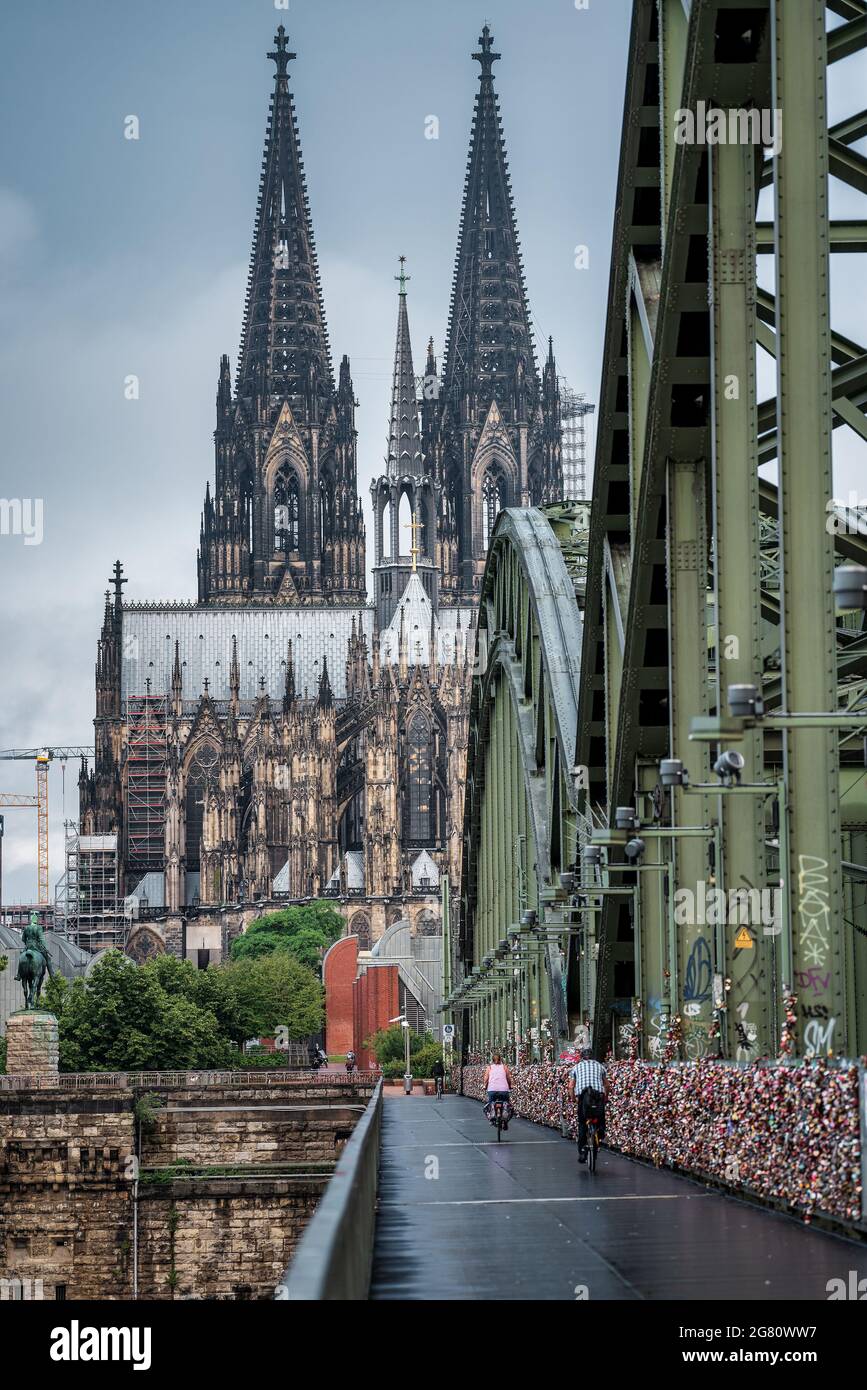 The Hohenzollern Bridge with love locks in Cologne, Germany Stock Photo