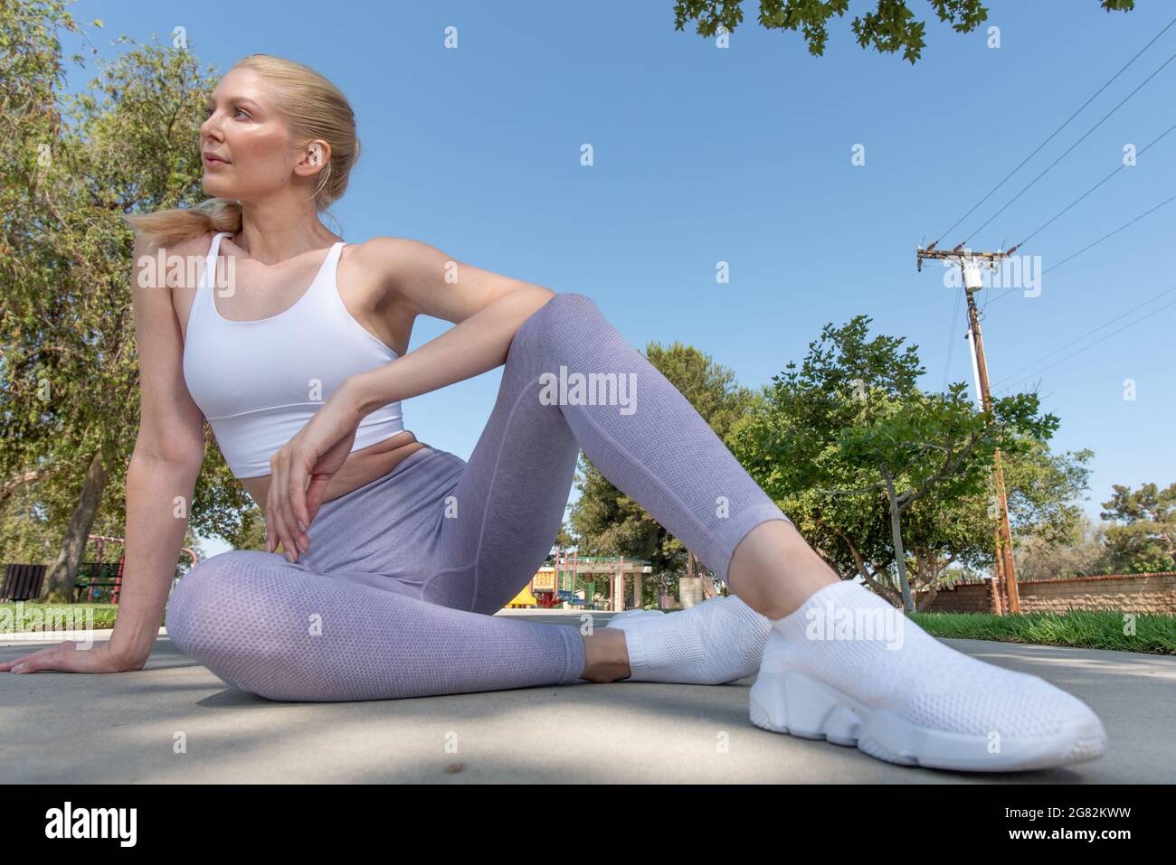 Exercise attire hi-res stock photography and images - Alamy