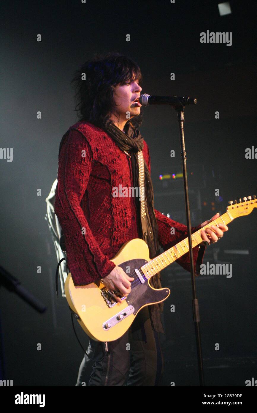 Tom Keifer Hi Res Stock Photography And Images Page 2 Alamy