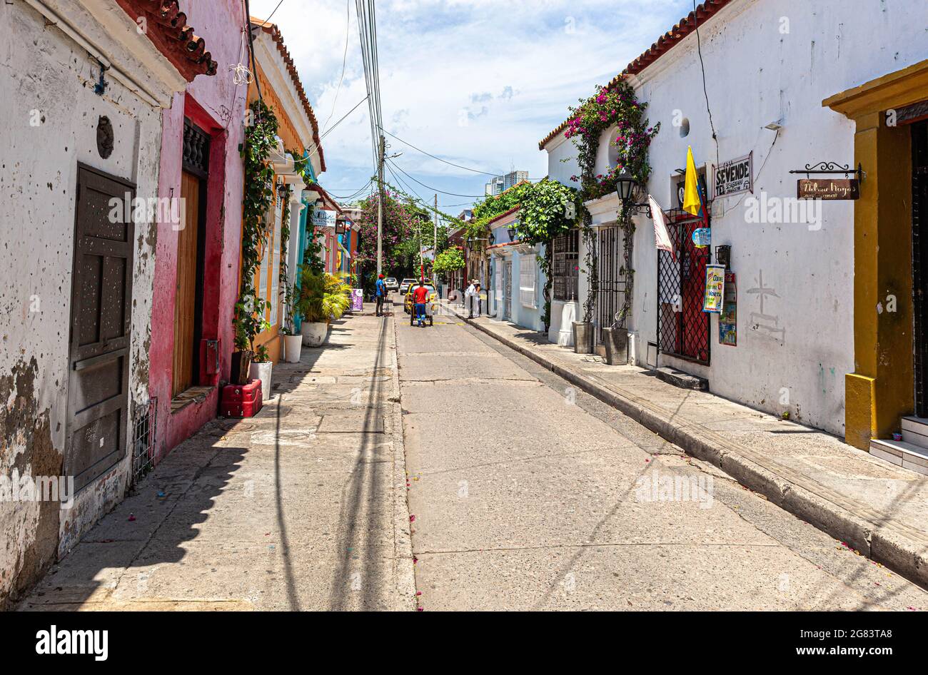 Old street in Barrio Getsemani, Cartagena de Indias, Colombia. Stock Photo