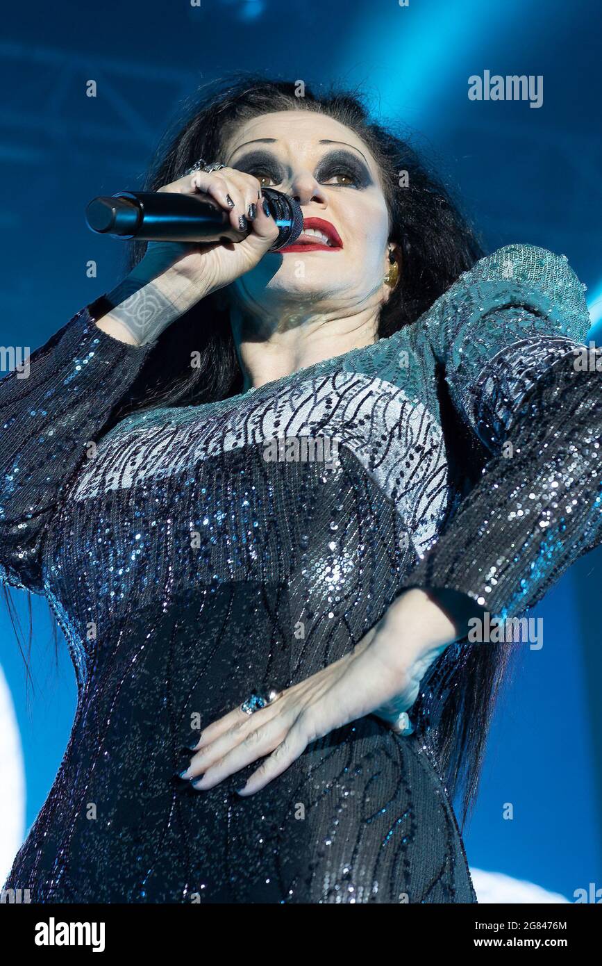 Madrid, Spain. 16th July, 2021. Singer Alaska (Maria Olvido Gara Jova) of the Fangoria group performs during the Noches del Botanico festival in Madrid. Credit: SOPA Images Limited/Alamy Live News Stock Photo