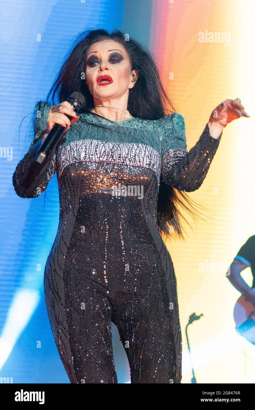 Madrid, Spain. 16th July, 2021. Singer Alaska (Maria Olvido Gara Jova) of the Fangoria group performs during the Noches del Botanico festival in Madrid. Credit: SOPA Images Limited/Alamy Live News Stock Photo