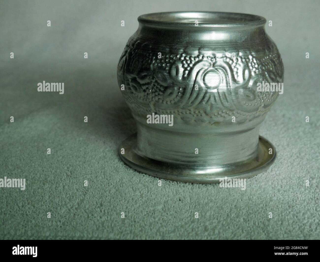 Silver teapot engraved hi-res stock photography and images - Alamy