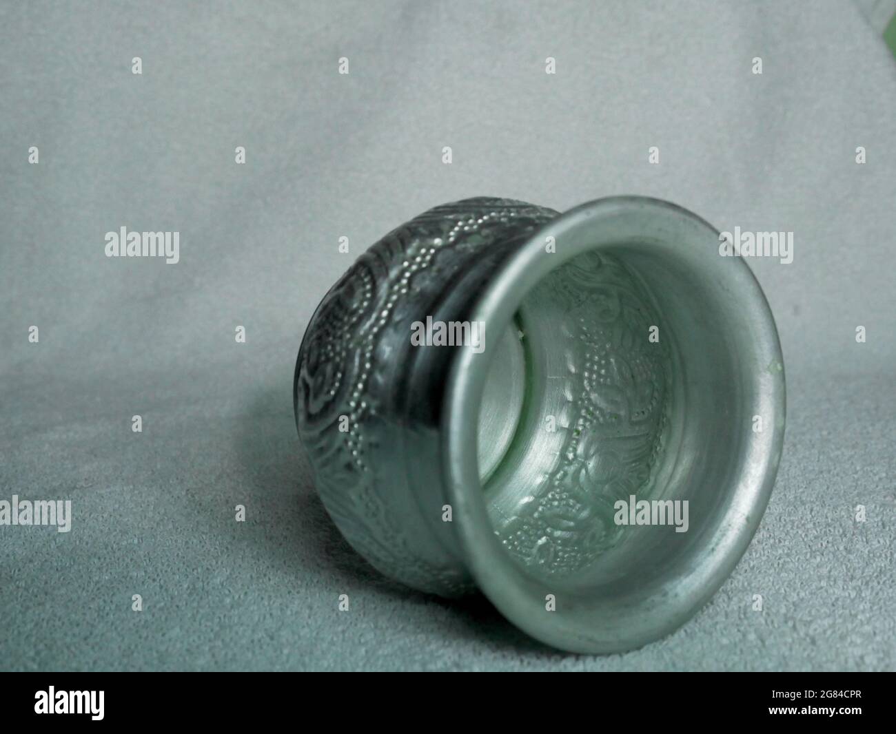 Silver teapot engraved hi-res stock photography and images - Alamy