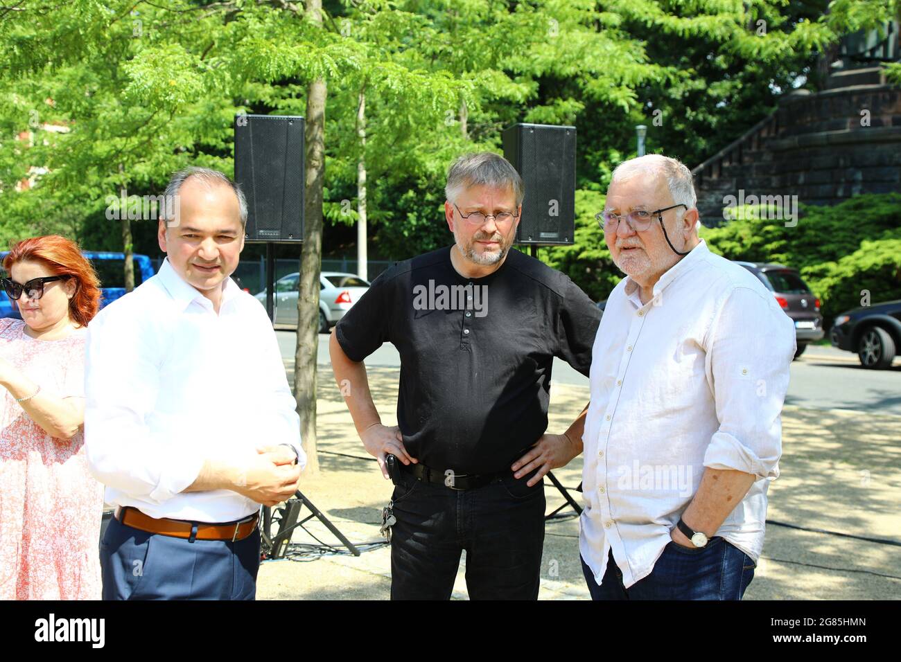 Octavian Ursu, Michael Wieler,Matthias Flügge (Rektor der HfBK), Eröffnung der Kunstausstellung 'Görlitzer Art' und Präsentation des Kunstwerkes 'Löwe Stock Photo