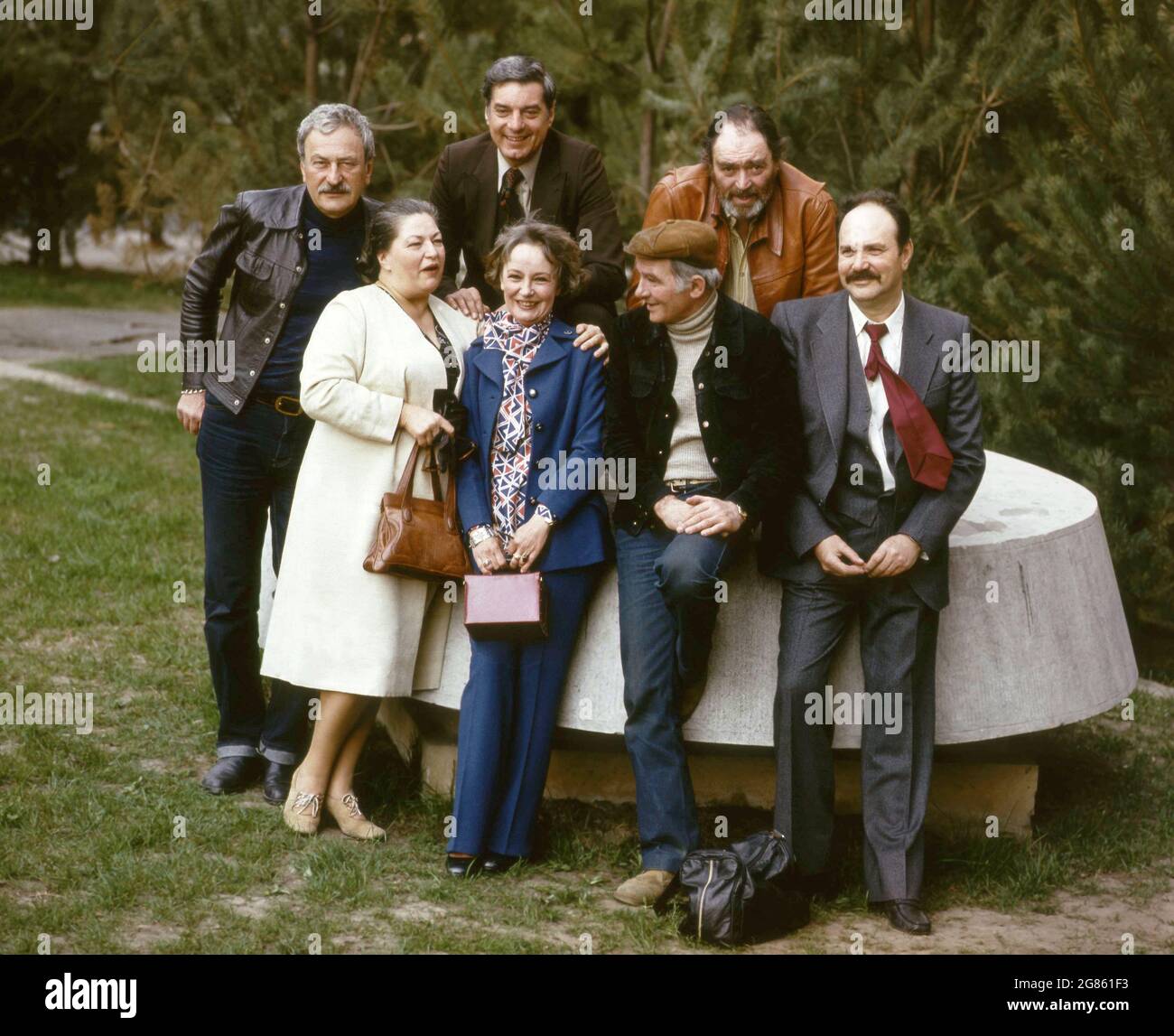 Romania, approx. 1980. Actors Amza Pellea, Draga Olteanu Matei, Sanda Toma, Silviu Stănculescu, Ghe. Cozorici, Mircea Albulescu, George Constantin. Stock Photo