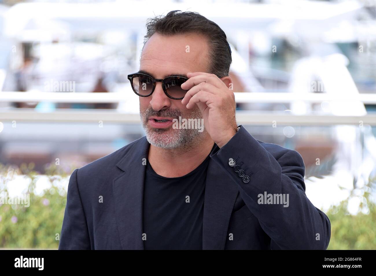 Cannes, France. 17th July, 2021. 74th Cannes Film Festival 2021, Photocall film : OSS 117 Allerte rouge en Afrique noire - Pictured: Jean Dujardin Credit: Independent Photo Agency/Alamy Live News Stock Photo