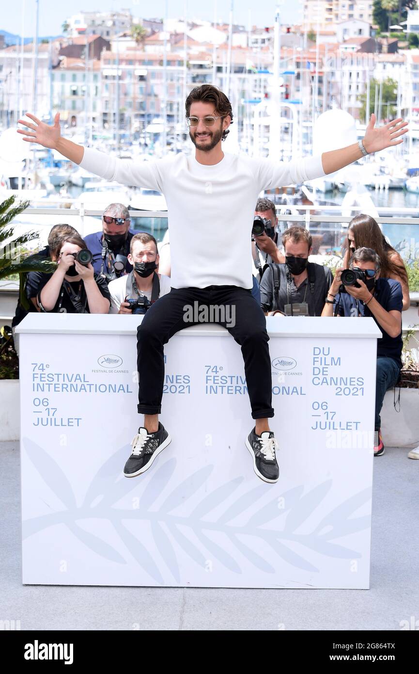 Cannes, France. 17th July, 2021. 74th Cannes Film Festival 2021, Photocall film : OSS 117 Allerte rouge en Afrique noire - Pictured: Pierre Niney Credit: Independent Photo Agency/Alamy Live News Stock Photo